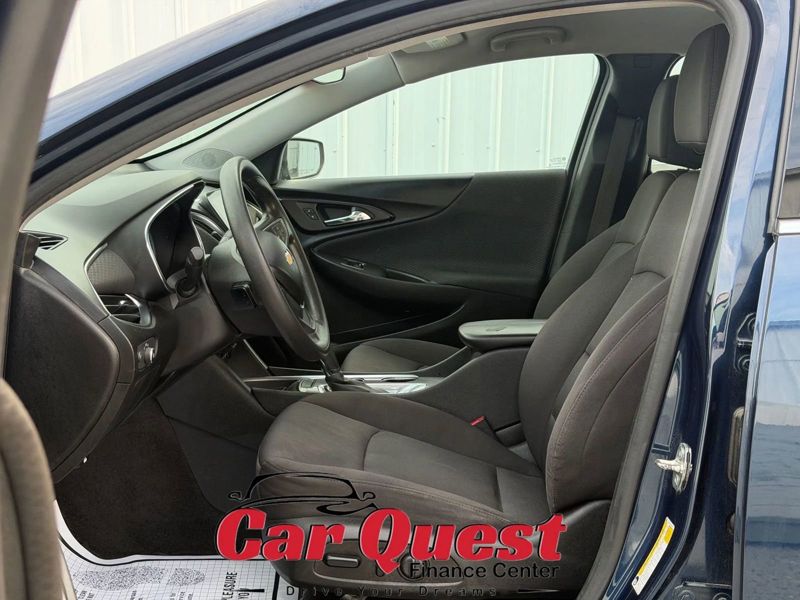 Used 2019 Chevrolet Malibu LT w/ Driver Confidence Package II FWD image 9