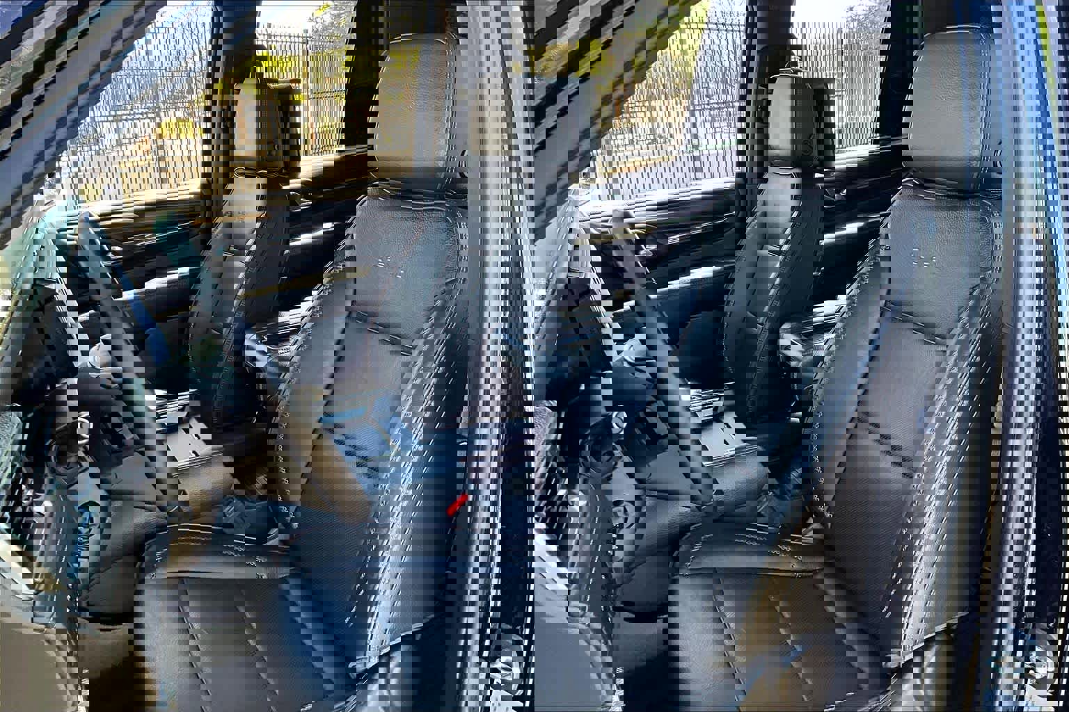 Used 2023 GMC Yukon Denali image 9