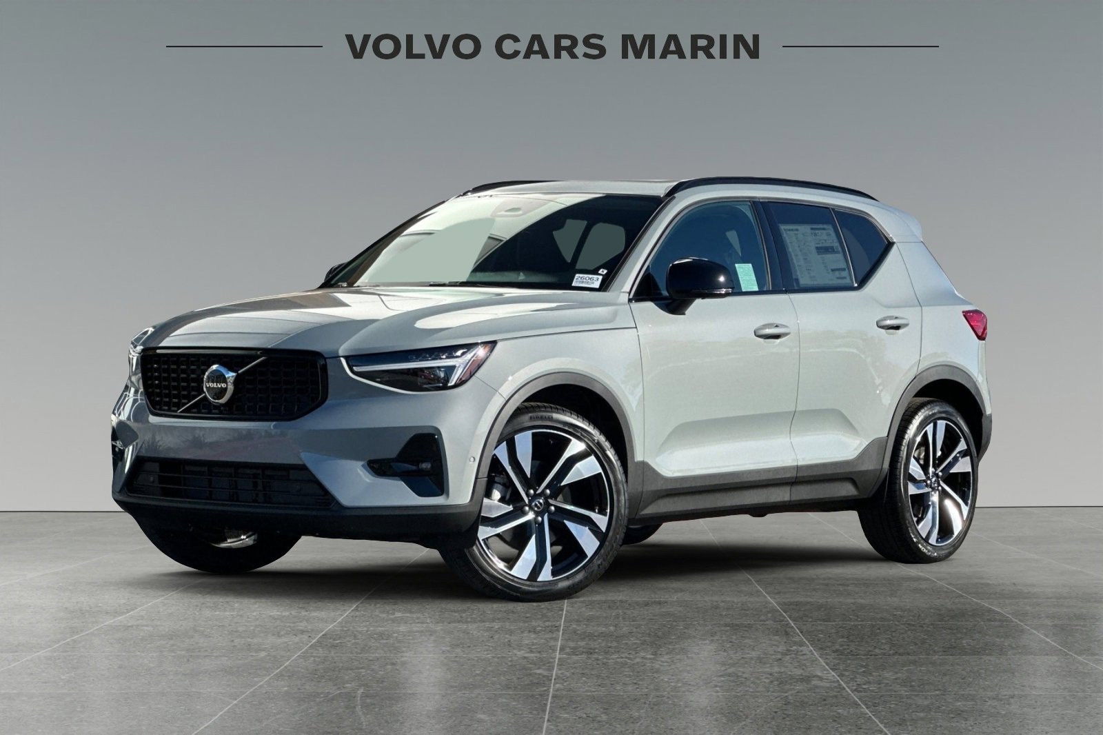New 2026 Volvo XC40 B5 Ultra w/ Protection Package Premier video 1