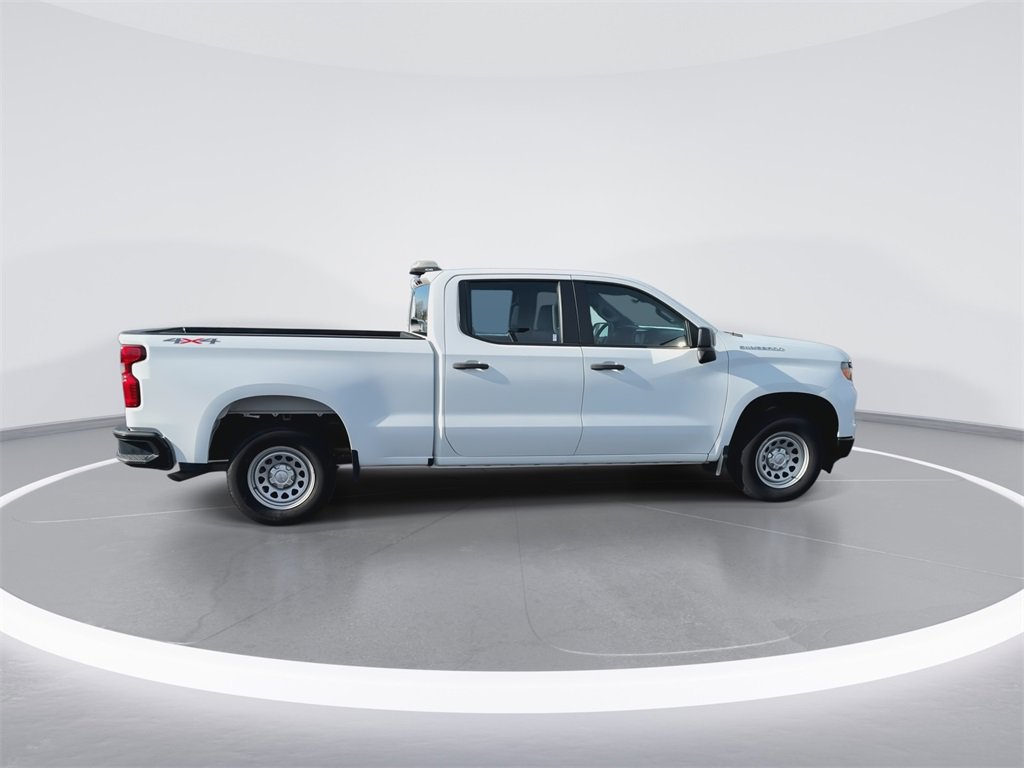 Used 2022 Chevrolet Silverado 1500 W/T w/ Trailering Package image 9