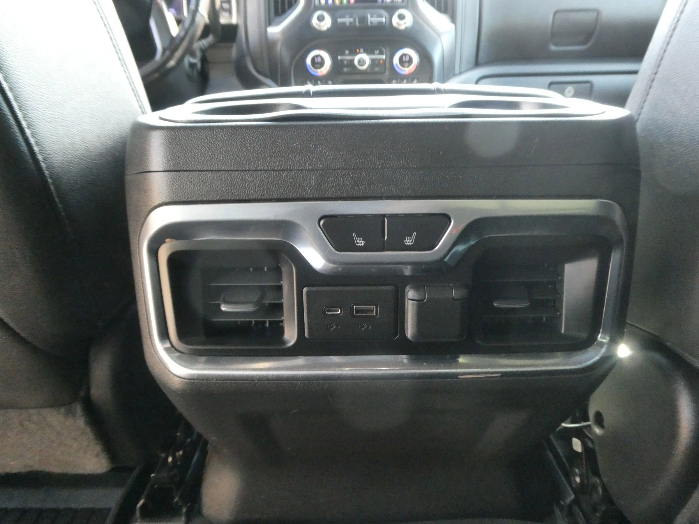 Used 2020 GMC Sierra 1500 AT4 w/ Off-Road Performance Package image 28