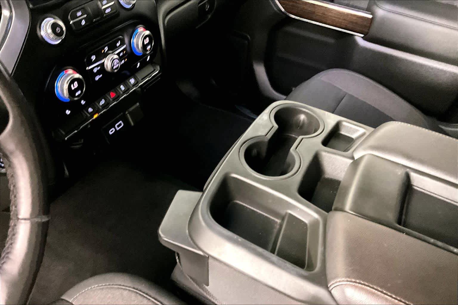 Used 2020 GMC Sierra 1500 Elevation w/ Elevation Value Package AWD/4WD image 15