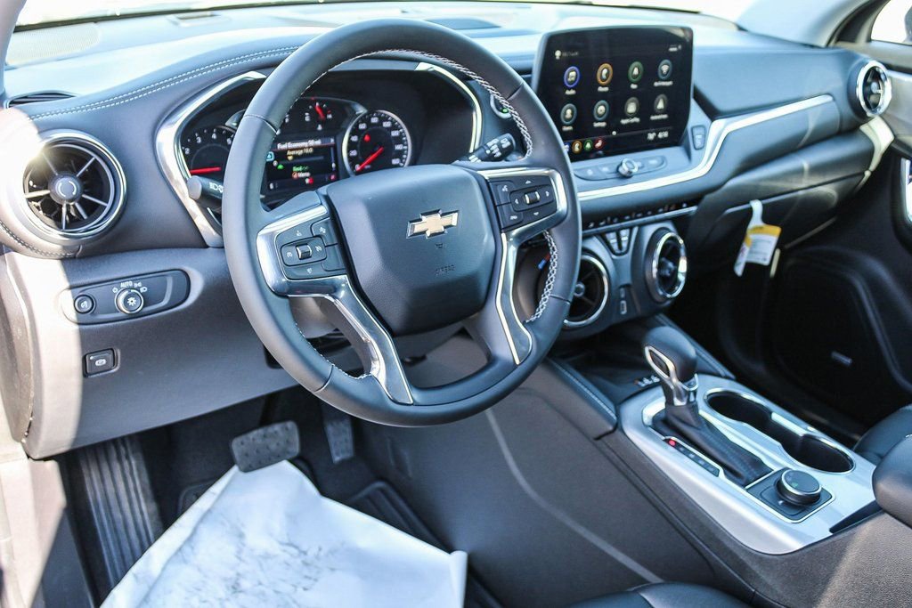 New 2023 Chevrolet Blazer LT w/ Sound & Technology Package image 22