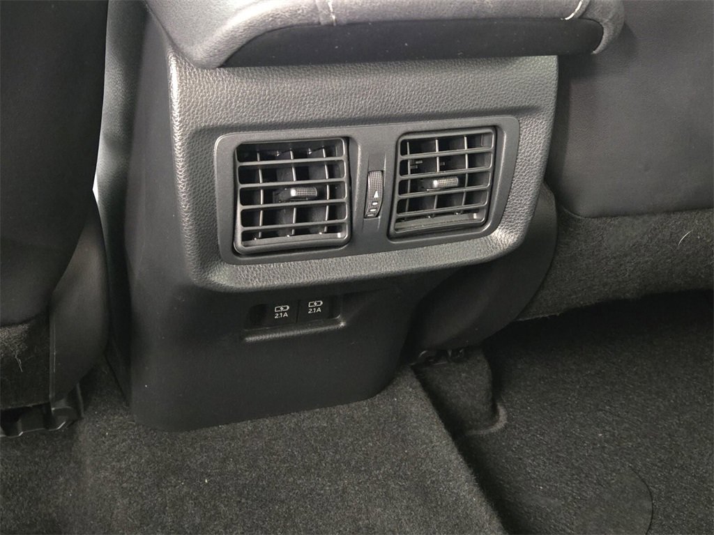 Used 2021 Toyota Venza Limited w/ Advanced Technology Package image 16