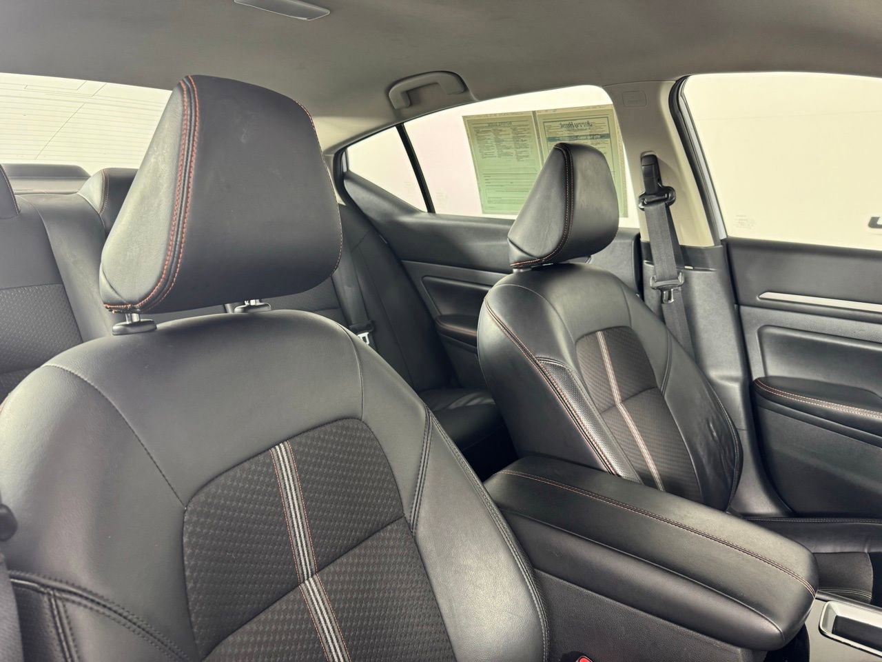 Used 2024 Nissan Altima 2.5 SR image 31