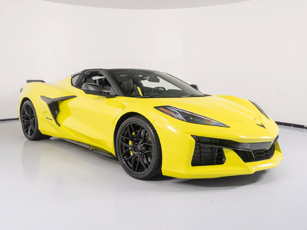 Used 2023 Chevrolet Corvette Z06 w/ Battery Protection Package RWD image 8