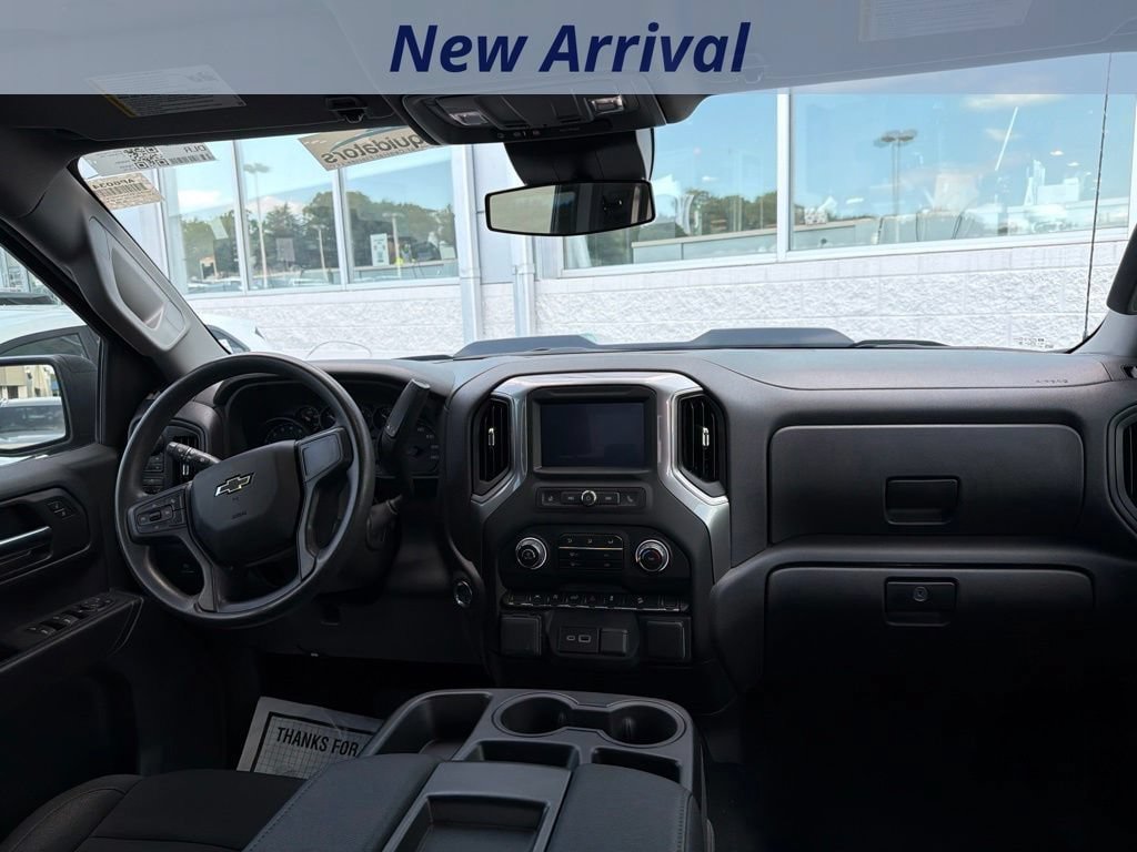 Used 2024 Chevrolet Silverado 1500 Custom Trail Boss w/ LPO, Dark Essentials Package AWD/4WD image 6