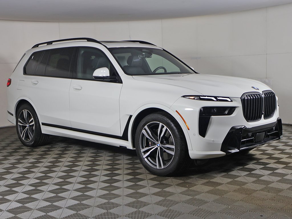 Used 2024 BMW X7 xDrive40i w/ M Sport Package AWD/4WD image 53