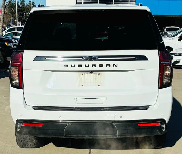 Used 2022 Chevrolet Suburban Z71 w/ Luxury Package image 3