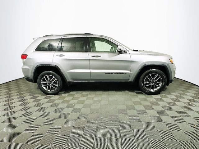 Used 2020 Jeep Grand Cherokee Limited w/ Luxury Group II image 10