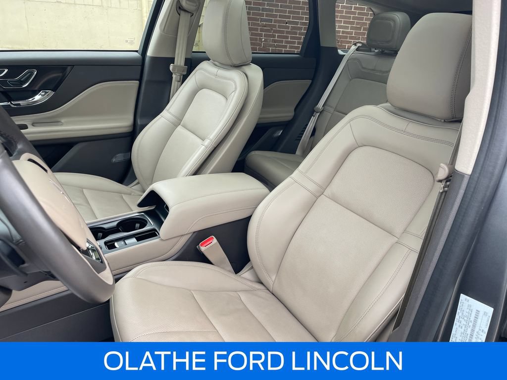 Certified 2023 Lincoln Corsair Reserve w/ Equipment Group 201A AWD/4WD image 12