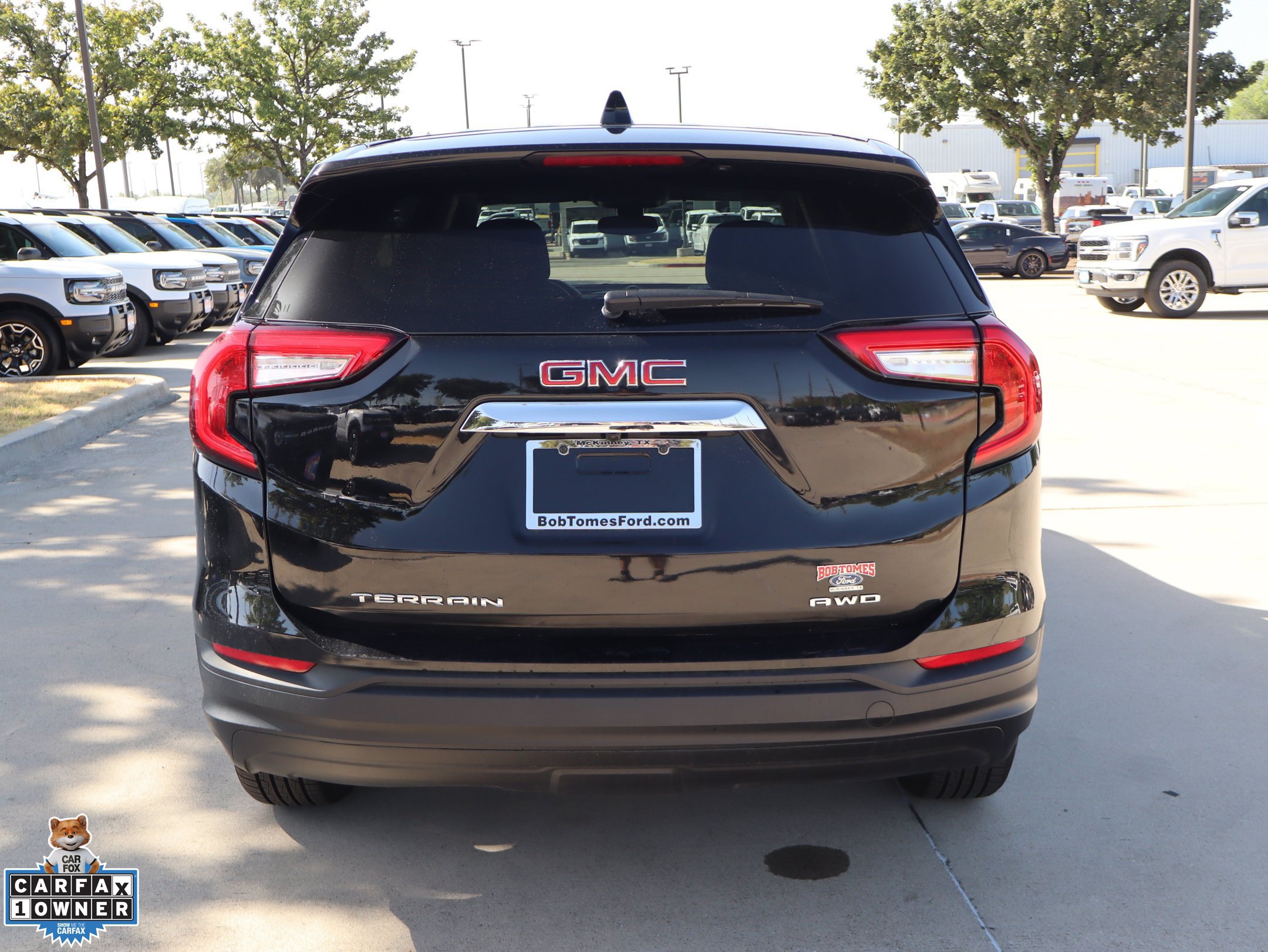 Used 2024 GMC Terrain SLE AWD/4WD image 6