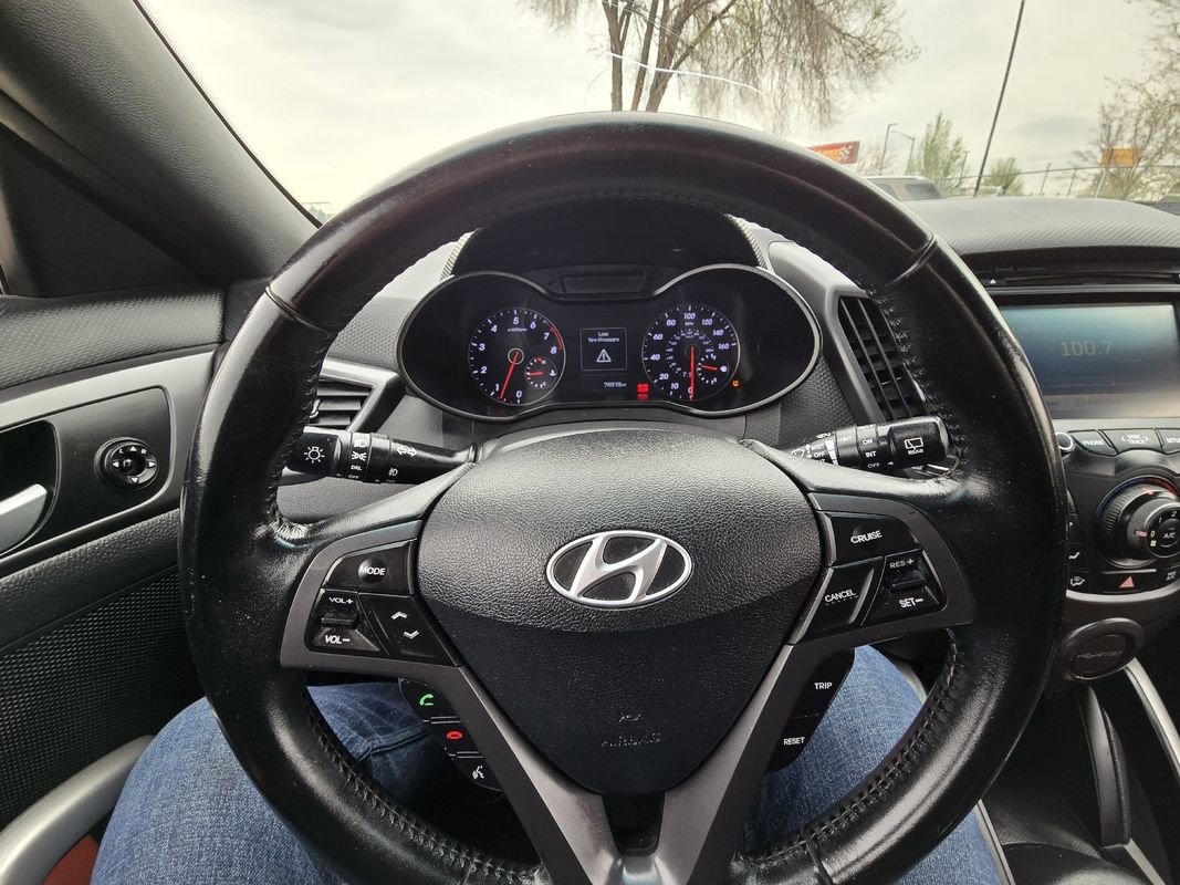 Used 2016 Hyundai Veloster Turbo R-Spec image 18