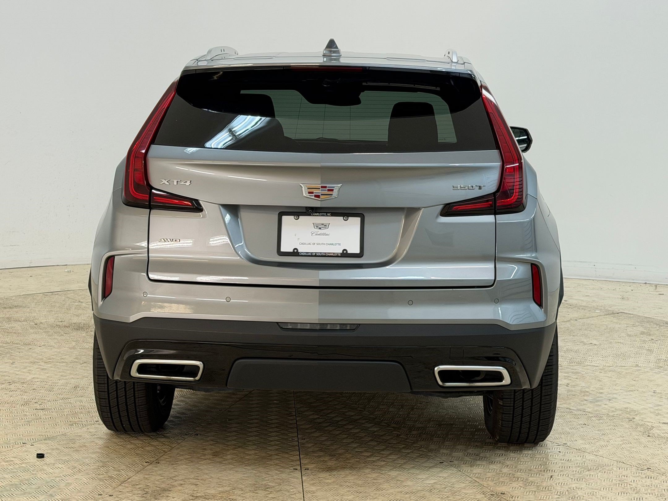 Certified 2025 Cadillac XT4 Premium Luxury AWD/4WD image 10