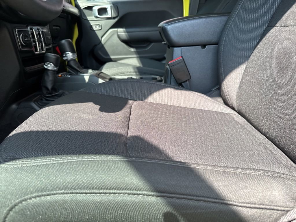 Used 2023 Jeep Gladiator Willys image 26