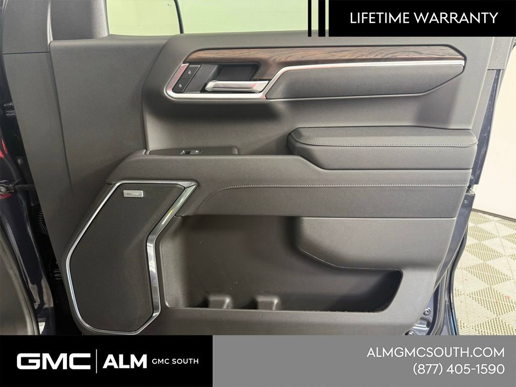 New 2025 GMC Sierra 1500 SLT w/ SLT Premium Package image 30