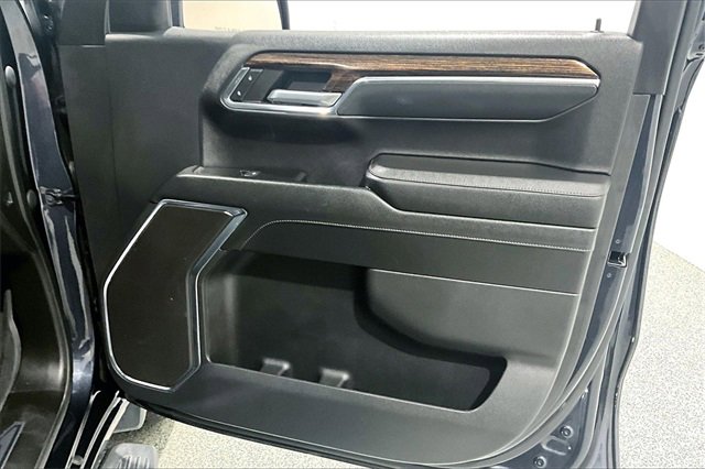 Used 2024 GMC Sierra 1500 Elevation image 28