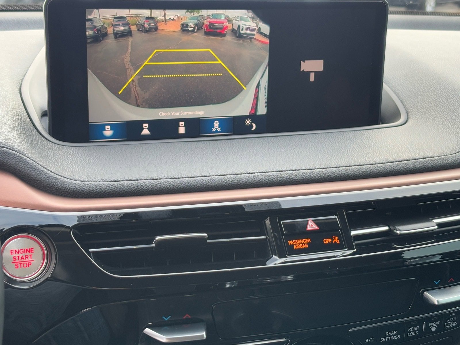 Used 2022 Acura MDX FWD image 25