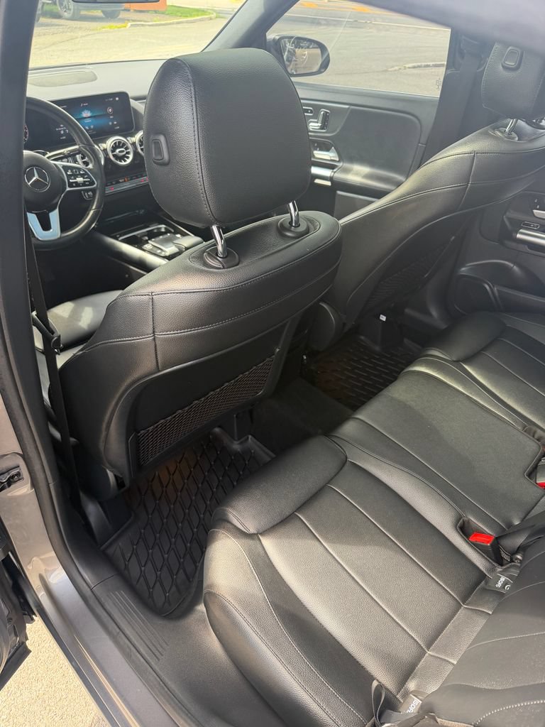 Used 2021 Mercedes-Benz GLA 250 4MATIC image 9