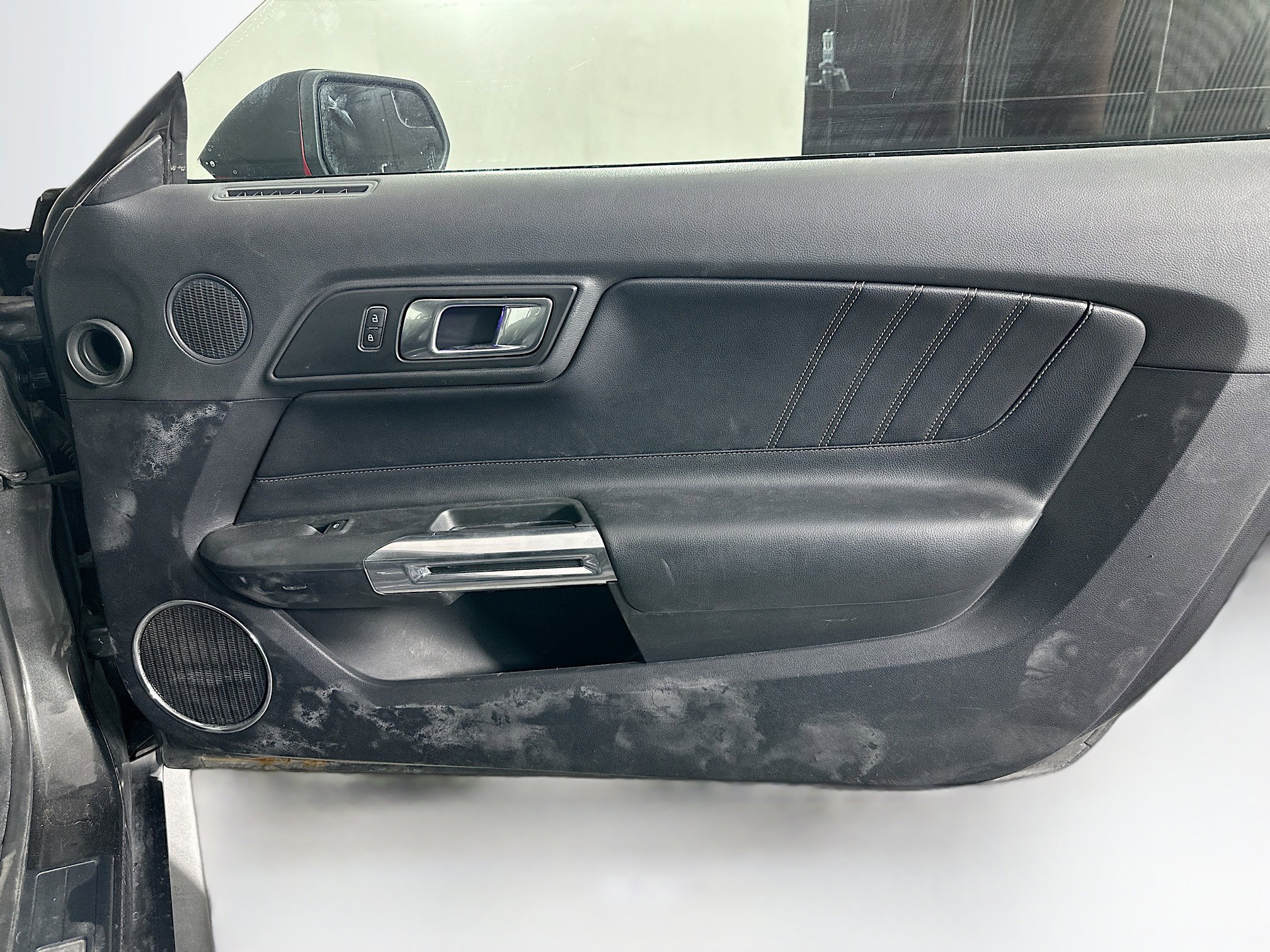 Used 2019 Ford Mustang Premium image 27