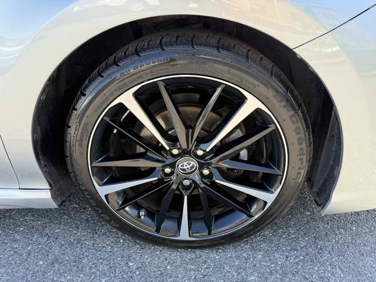 Used 2018 Toyota Camry XSE w/ Driver Assist Package image 30