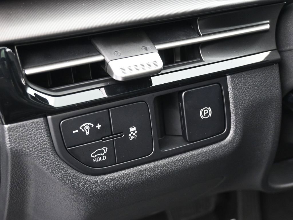 Used 2026 Kia Sportage EX w/ EX Panorama Roof Package image 15