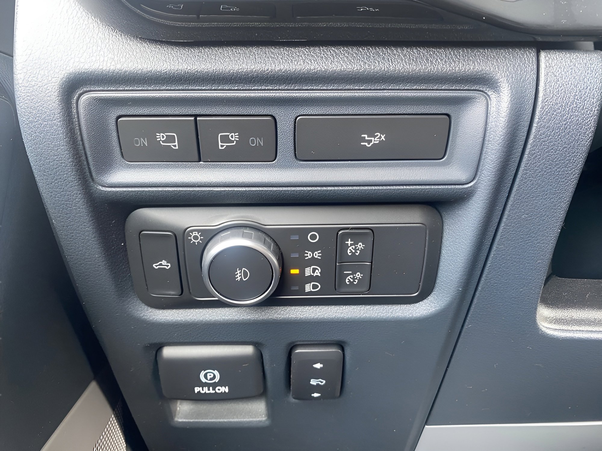 Used 2022 Ford F150 XLT w/ Equipment Group 302A High AWD/4WD image 18