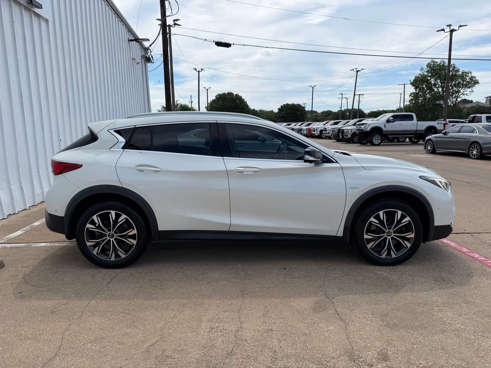 Used 2019 INFINITI QX30 AWD w/ Proassist Package image 25