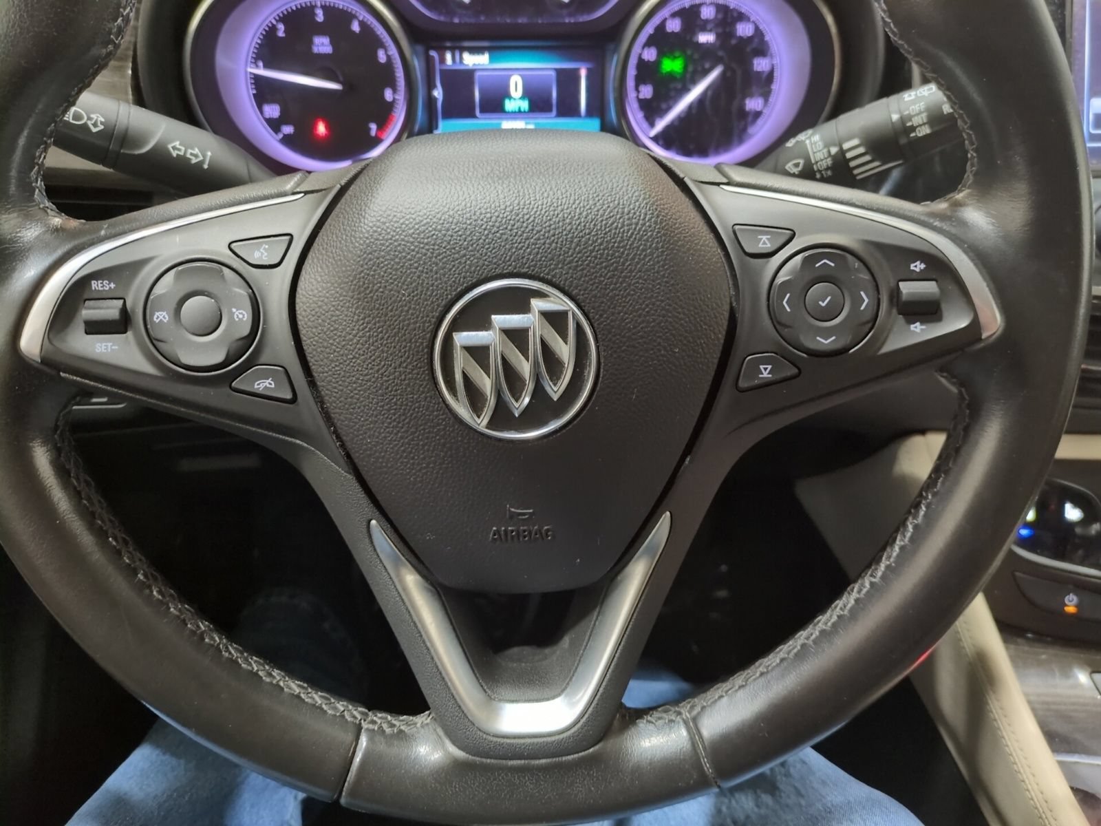 Used 2020 Buick Envision Preferred AWD/4WD image 19