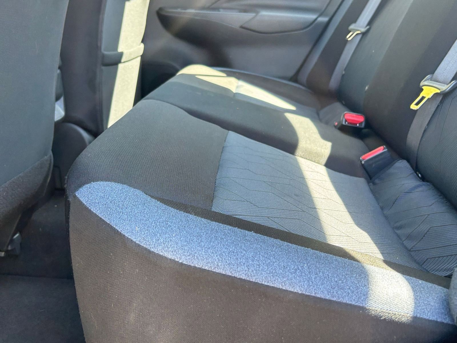 Used 2025 Nissan Versa SV FWD image 25