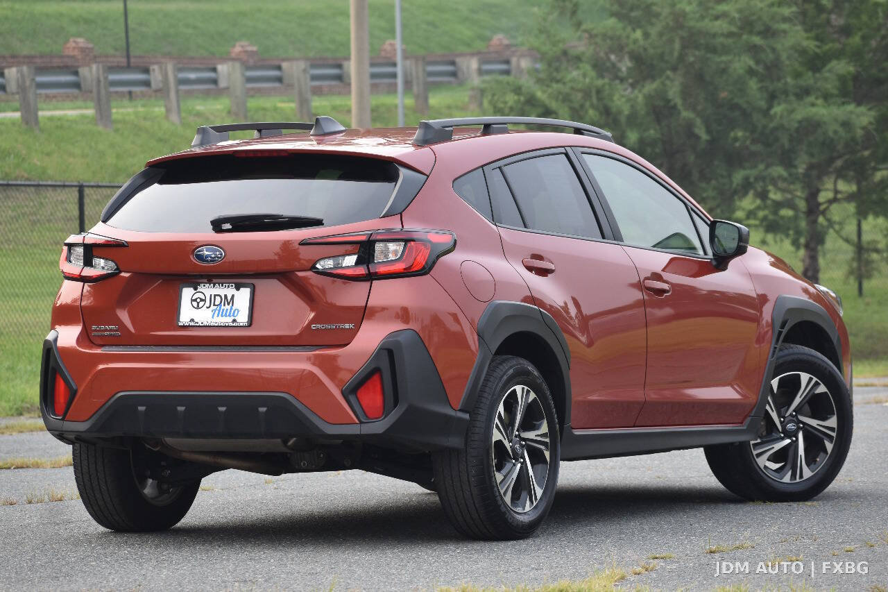 Used 2024 Subaru Crosstrek 2.0i Premium w/ Crosstrek Mirror Package AWD/4WD image 5
