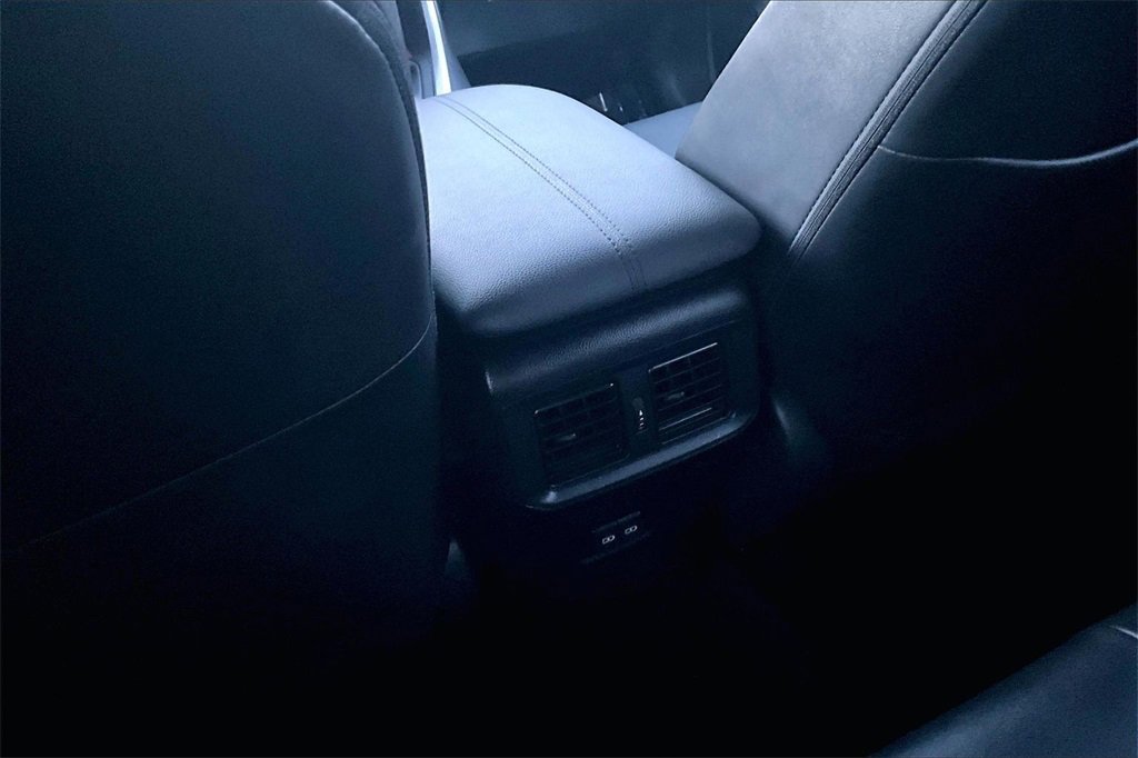 Used 2024 Toyota RAV4 Adventure image 33