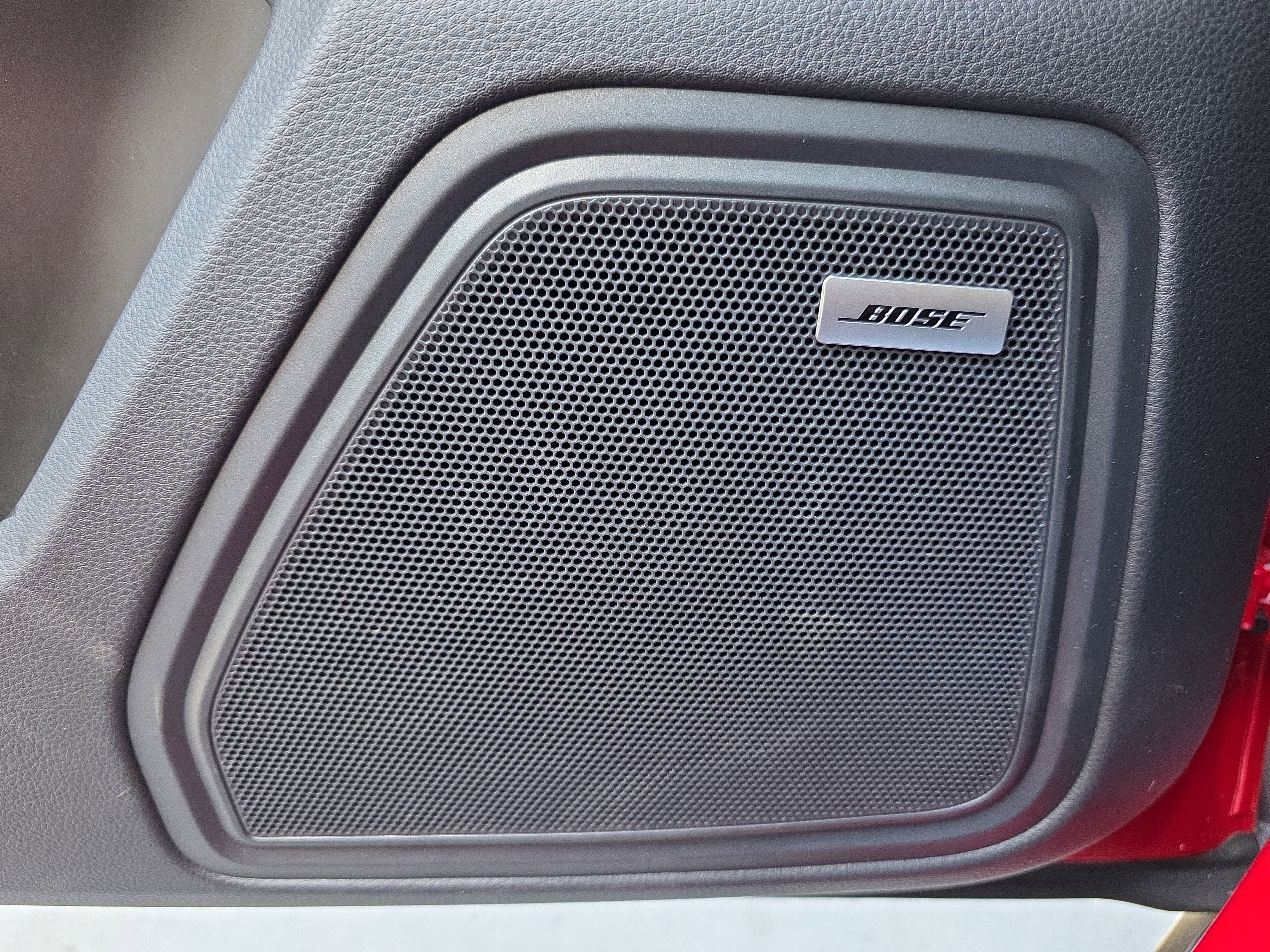 Certified 2024 Porsche Macan image 19