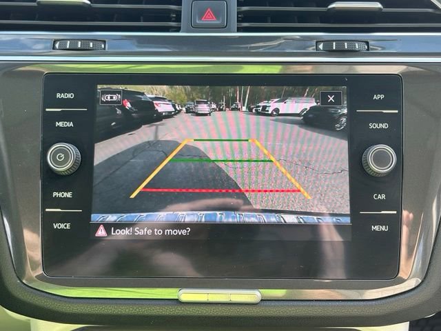 Used 2022 Volkswagen Tiguan SE AWD/4WD image 31