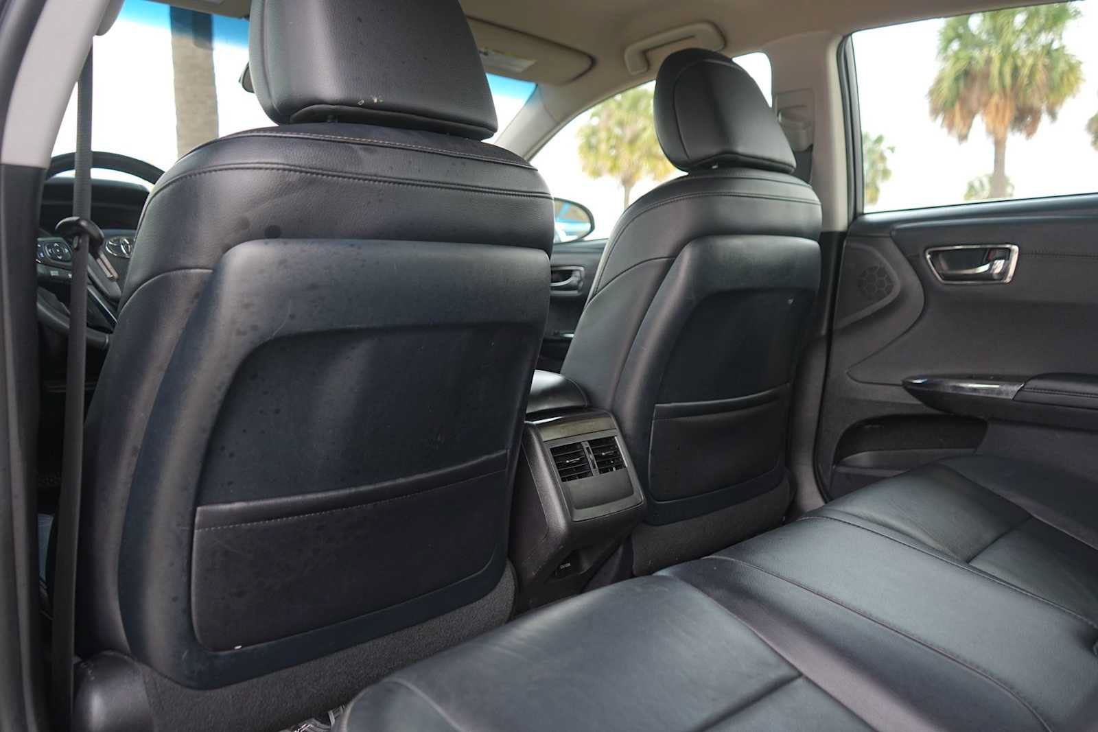 Used 2018 Toyota Avalon XLE FWD image 13