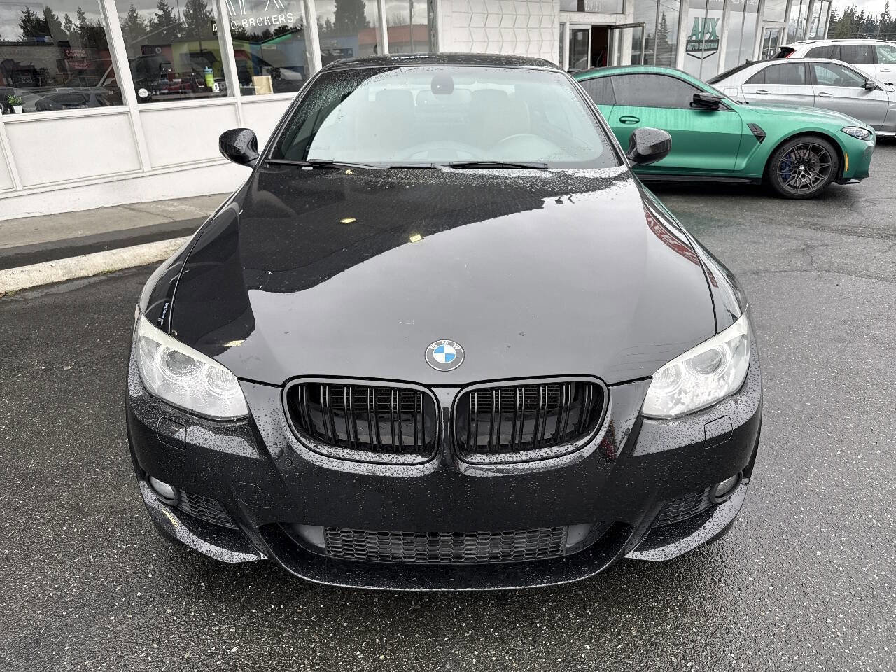 Used 2013 BMW 335i Convertible image 9