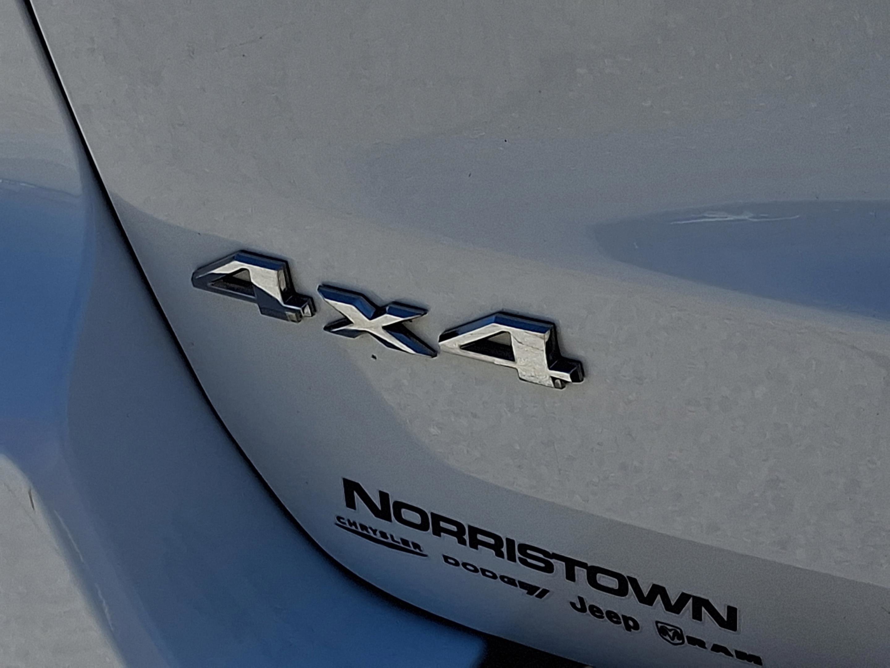 Used 2015 Jeep Grand Cherokee Laredo w/ Quick Order Package 23E image 30