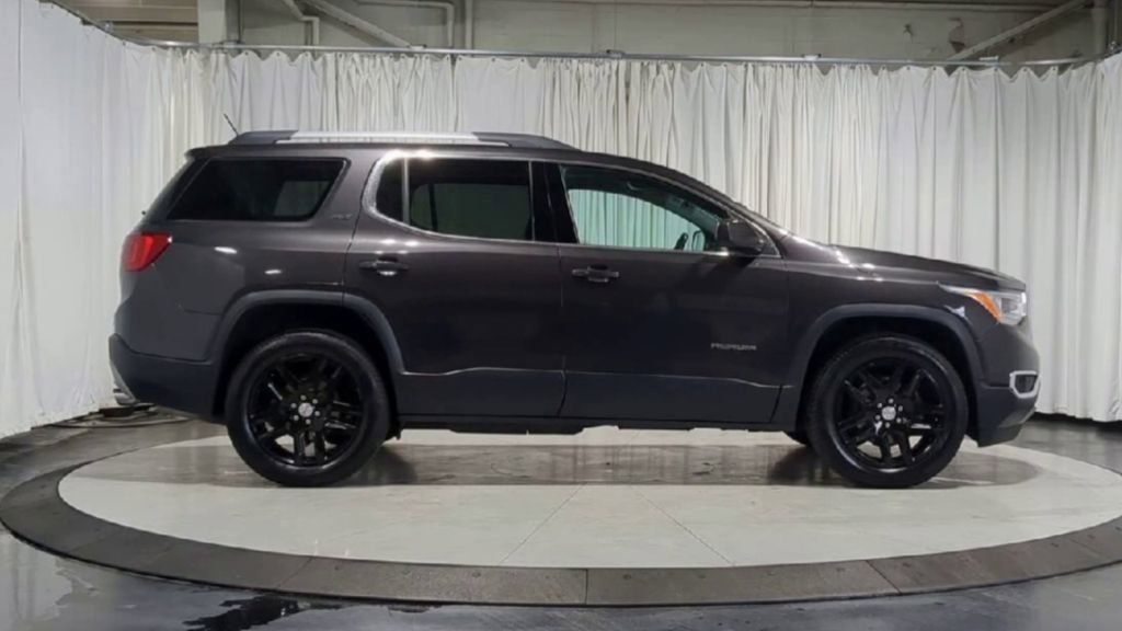 Used 2019 GMC Acadia SLT w/ LPO, Cargo Package AWD/4WD image 11