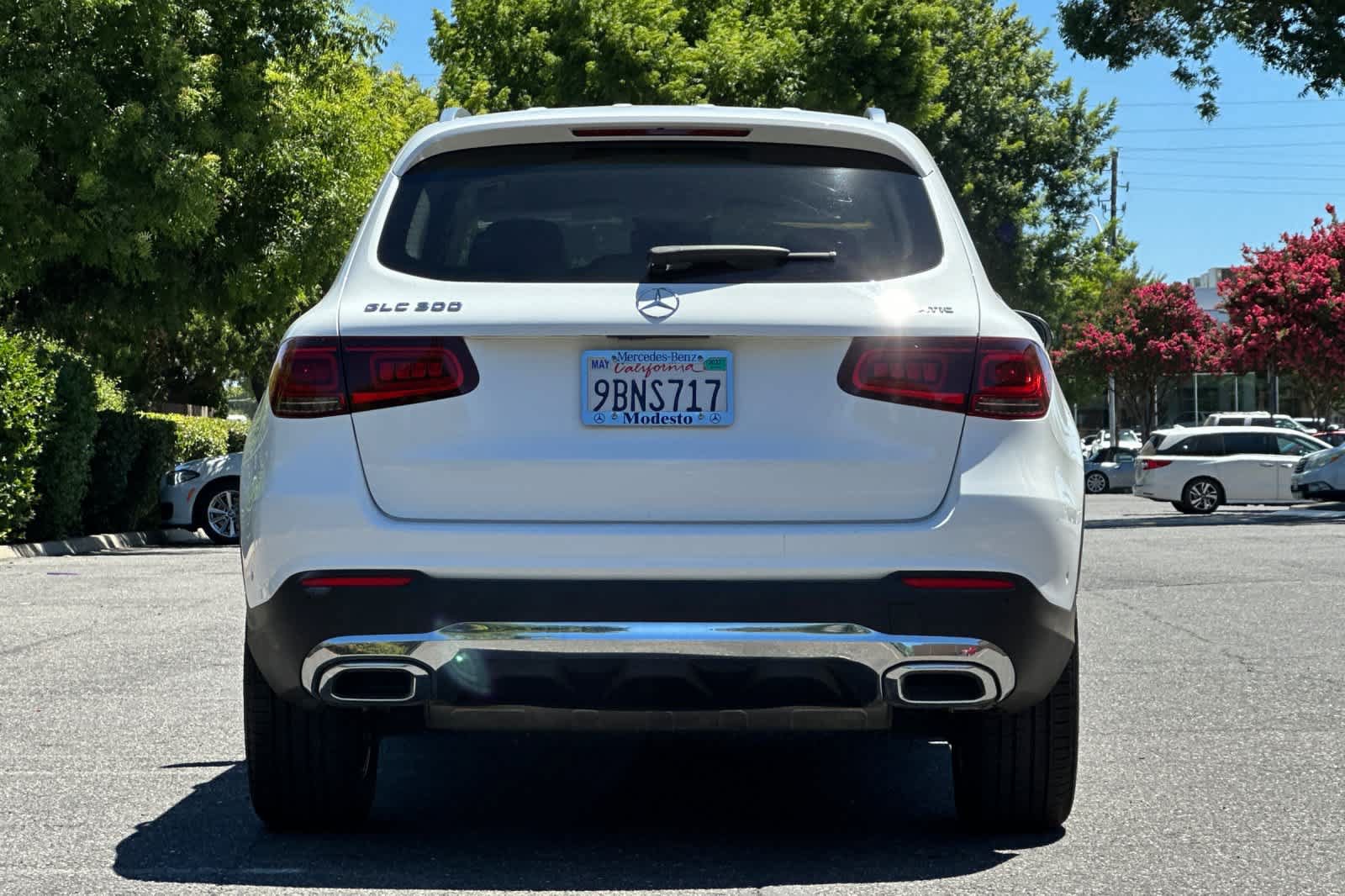 Used 2022 Mercedes-Benz GLC 300 4MATIC image 4