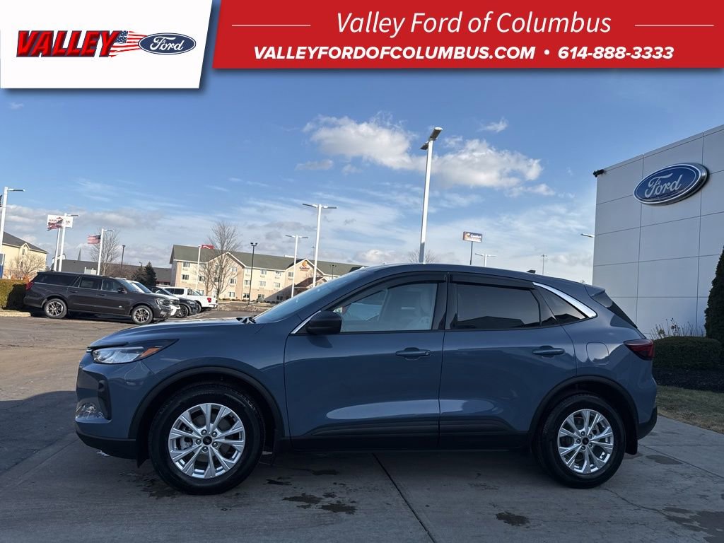 Used 2024 Ford Escape Active w/ Cold Weather Package image 1