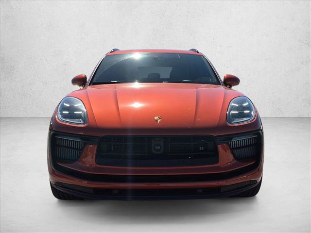 Used 2023 Porsche Macan S AWD/4WD image 2