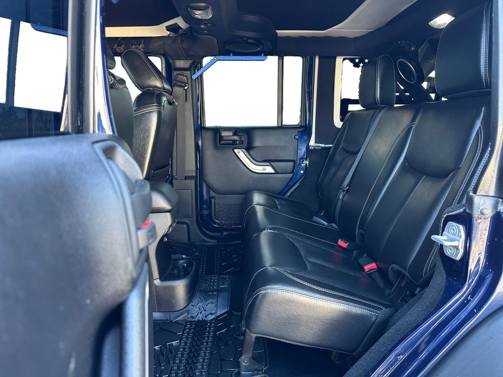 Used 2013 Jeep Wrangler Unlimited Rubicon w/ Connectivity Group image 15