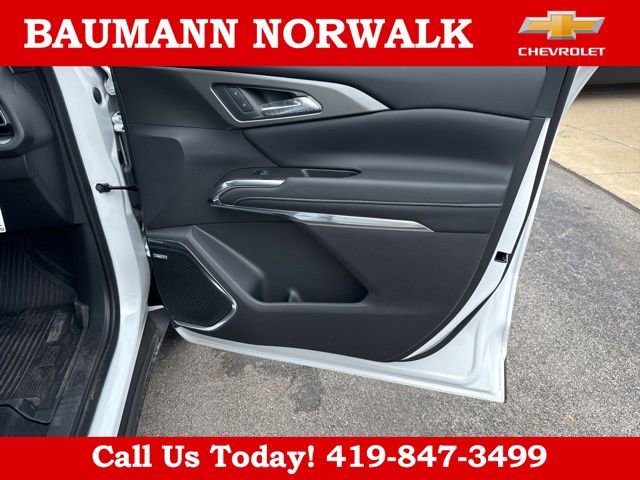New 2025 Chevrolet Traverse LT w/ Enhanced Driving Package FWD image 47