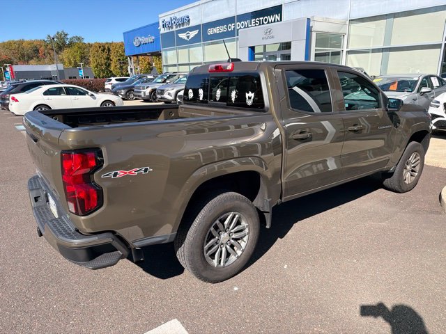 Used 2023 Chevrolet Colorado LT w/ LT Convenience Package AWD/4WD image 18