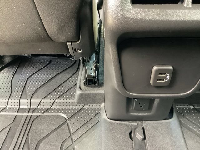 Used 2024 Chevrolet Equinox LT FWD image 14