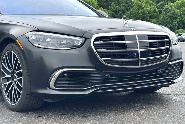 Used 2024 Mercedes-Benz S 580 4MATIC Sedan image 2