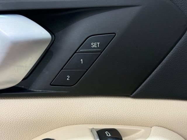 Used 2021 BMW X5 xDrive40i w/ Convenience Package AWD/4WD image 14