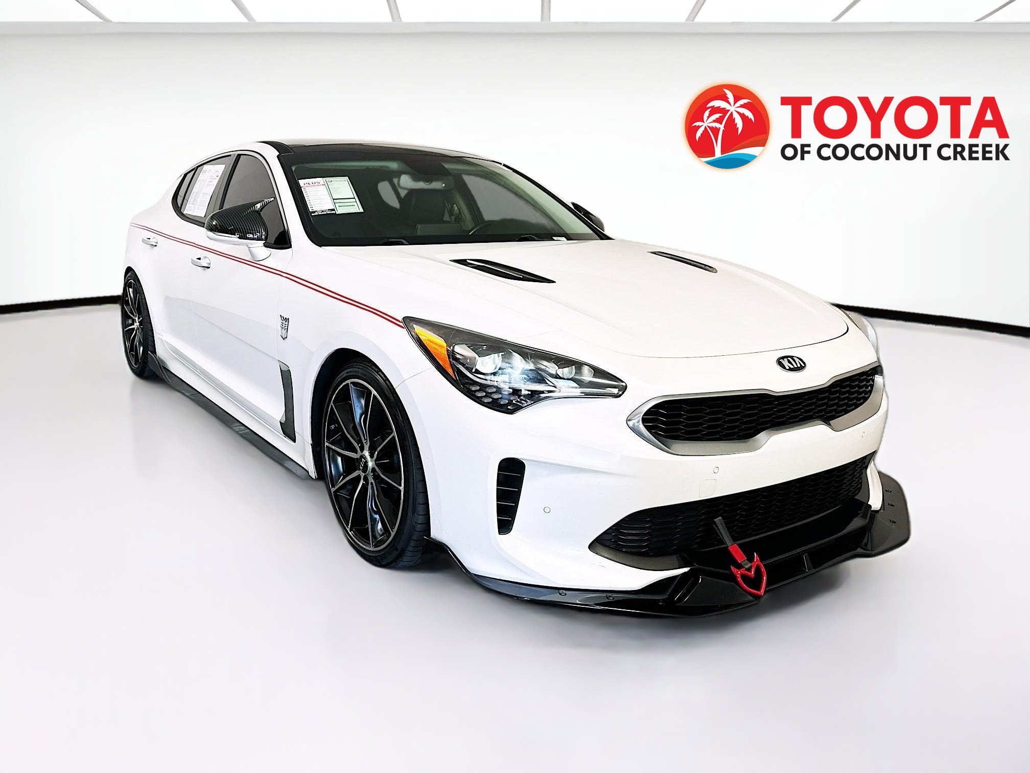Used 2018 Kia Stinger Premium RWD image 1