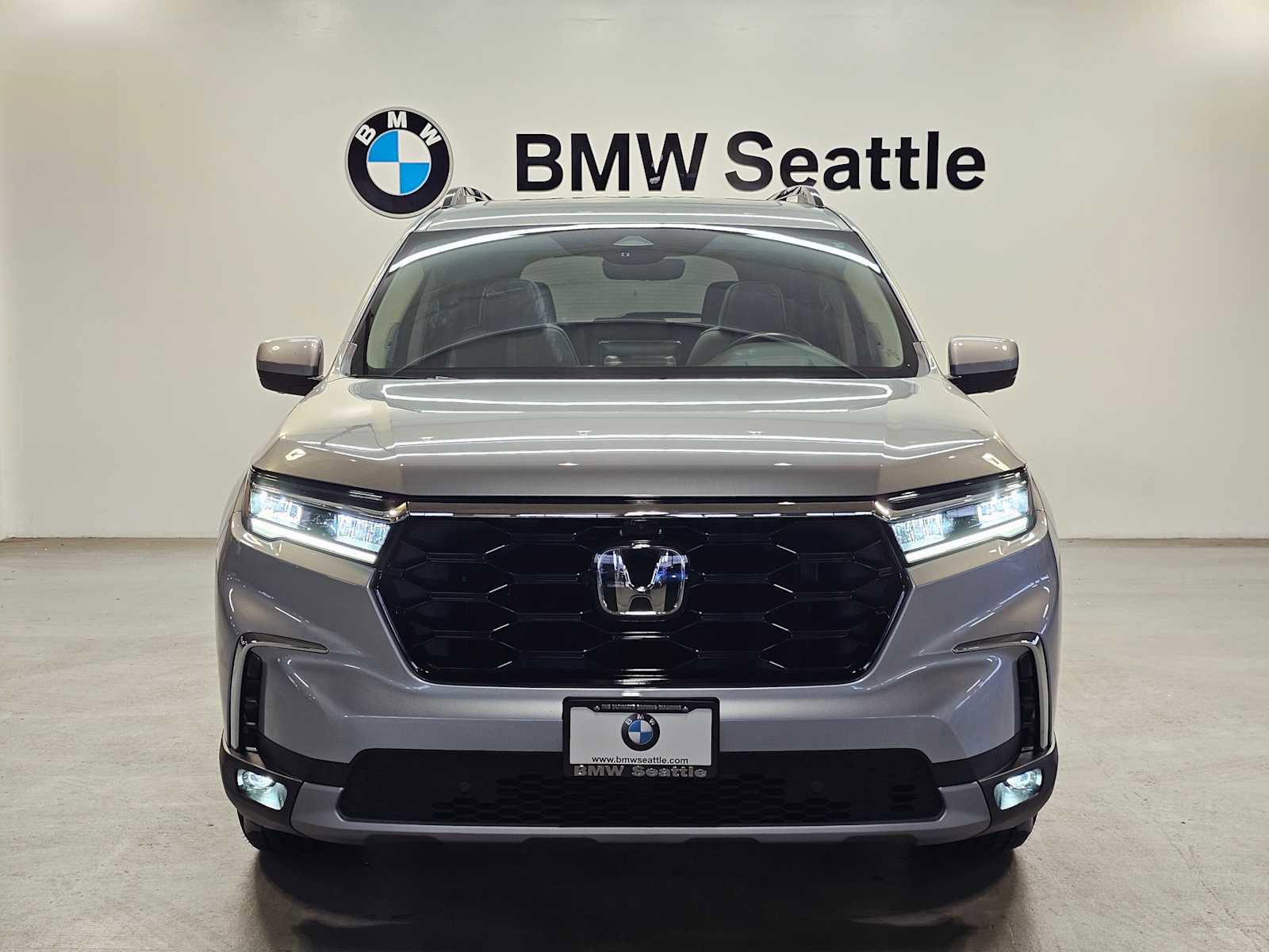 Used 2023 Honda Pilot Elite image 6