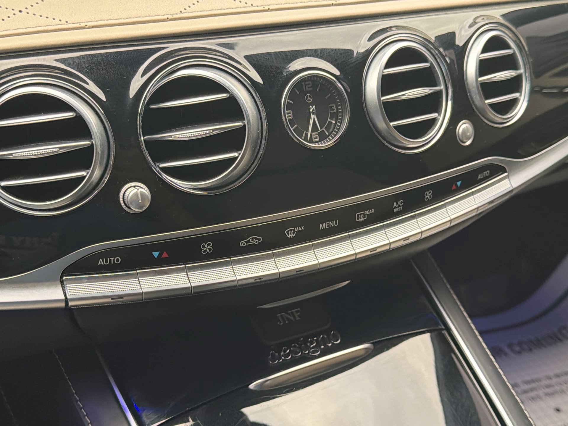 Used 2017 Mercedes-Benz S 550 Sedan image 17